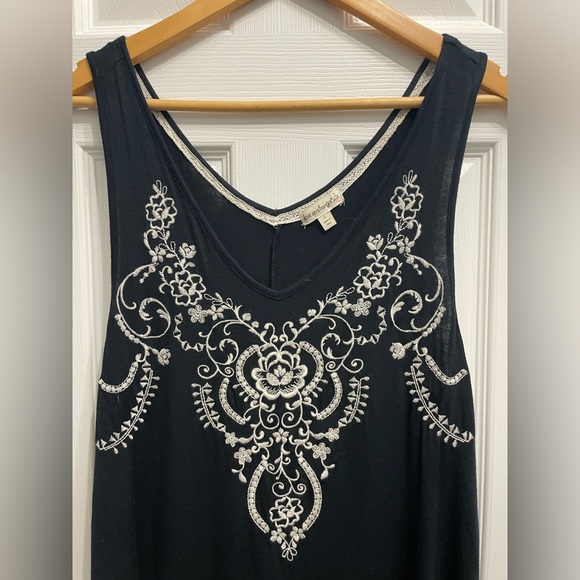 Love On A Hanger Black Embroidered Sleeveless Top Women’s Large Fairy Goth - Picture 4 of 10